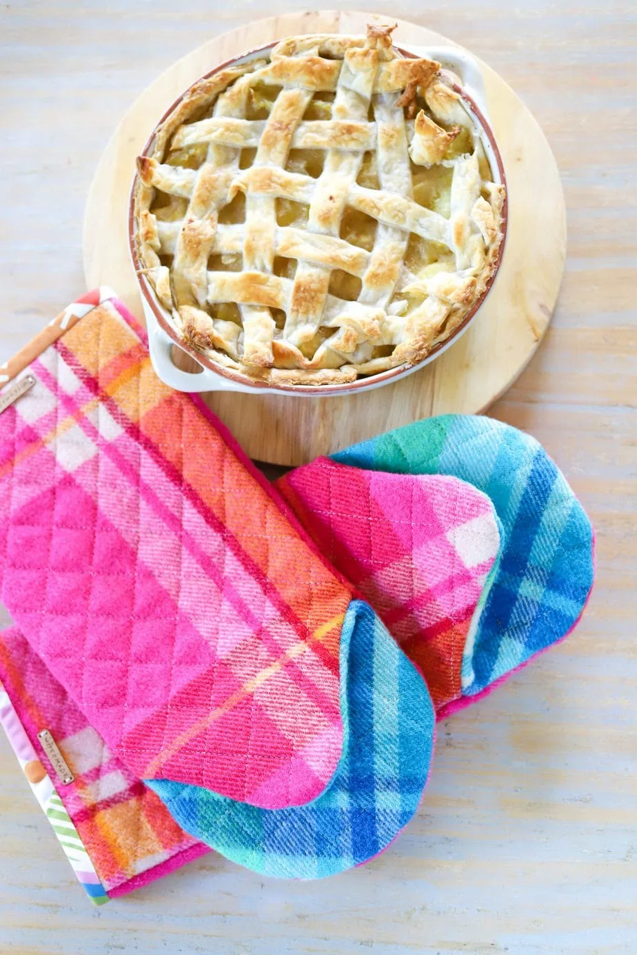 Strawberry Pink Oven Mitt & Pot Holder